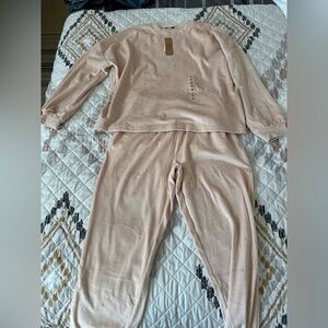 Women's Elegant Pajama Set in Soft Beige